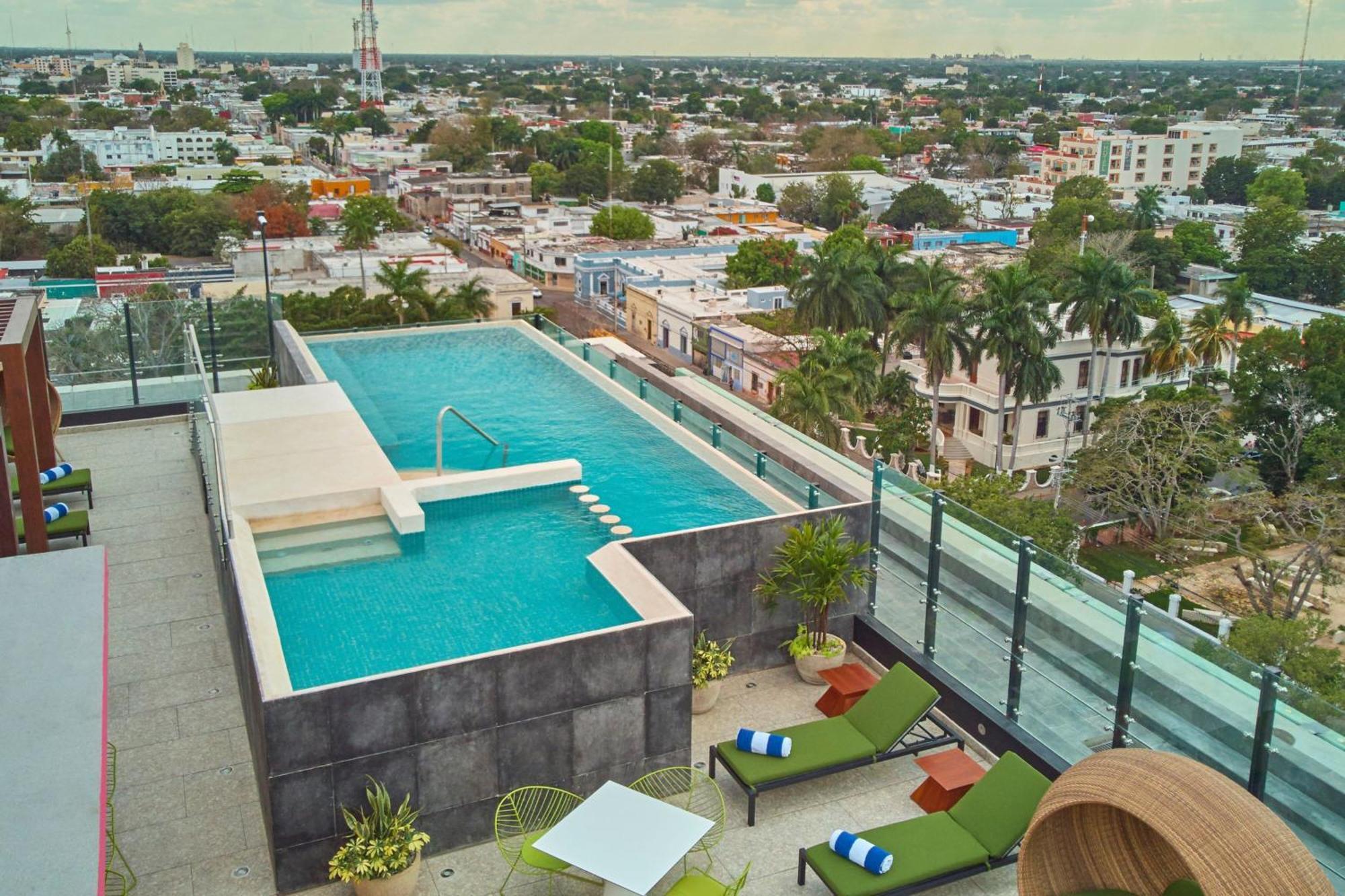 City Express Plus By Marriott Merida Exterior photo